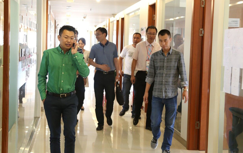 重慶天度網(wǎng)絡(luò)信息技術(shù)有限公司作為天度集團(tuán)子公司，投資規(guī)模為1000萬(wàn)元，其技術(shù)研發(fā)基地規(guī)模將達(dá)到200人左右